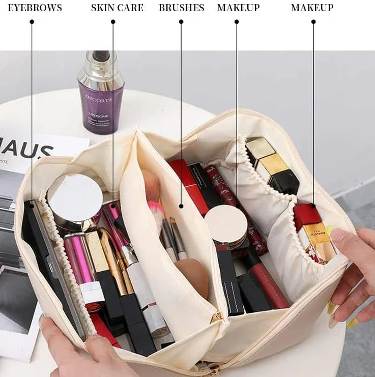 MAKEUP TRAVEL BAG - (Buy 1 Get 1 Free) 😍.g - Image 10
